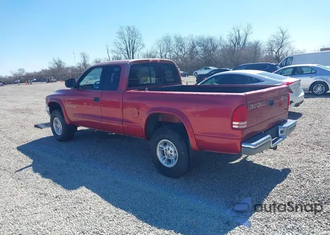 1998 Dodge Dakota Slt/Sport from USA, damaged, VIN 1B7GG22X1WS603312